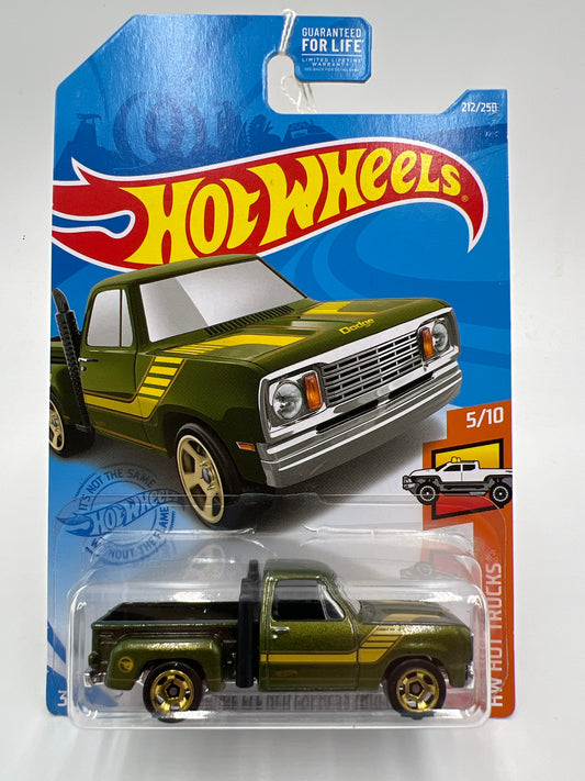 2021 Hot Wheels Treasure Hunt Hot Trucks #212 1978 Dodge Lil Red Express Truck Green 282A