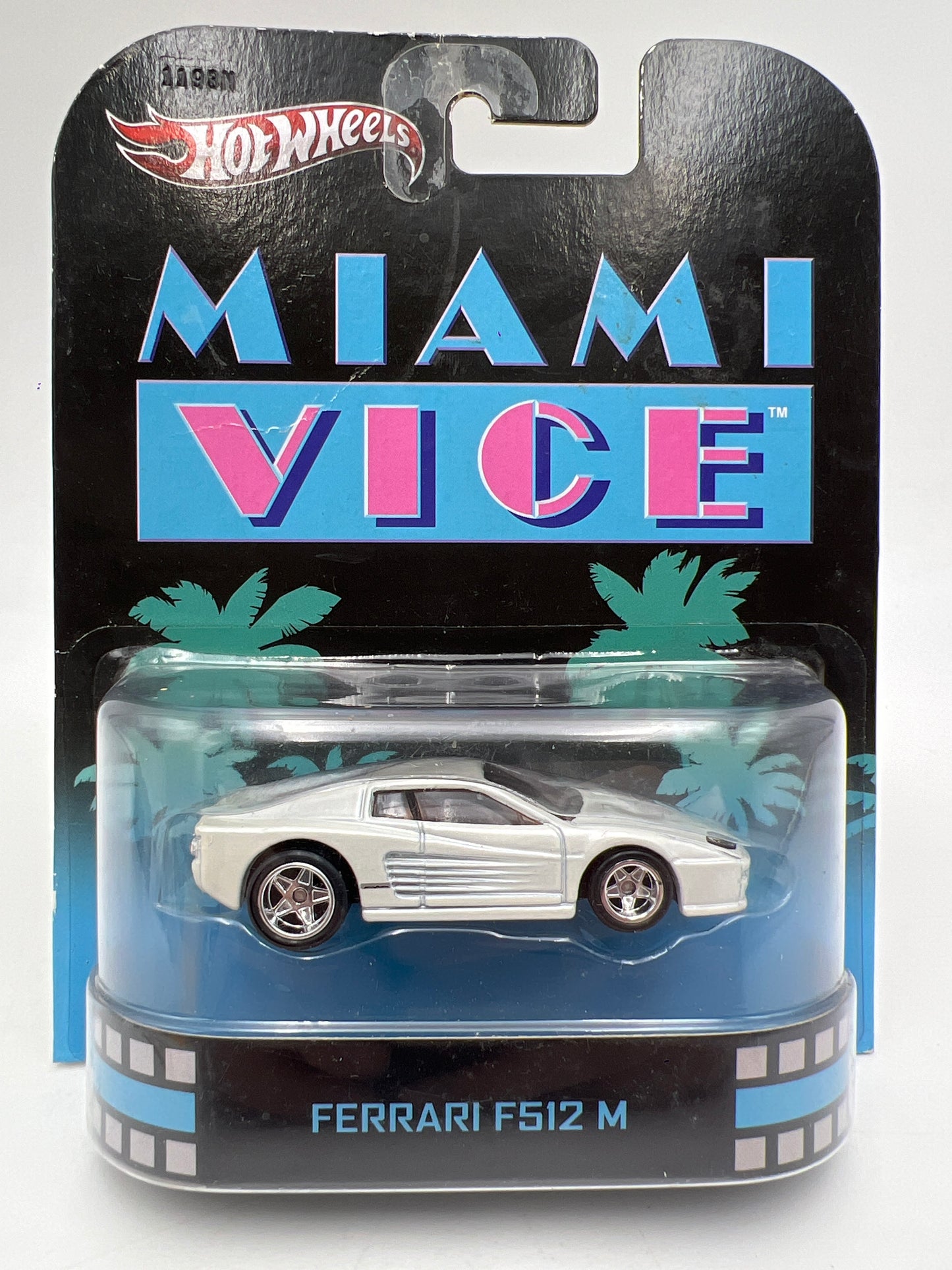 Hot Wheels Retro Entertainment Miami Vice Ferrari F512M White W/Protector
