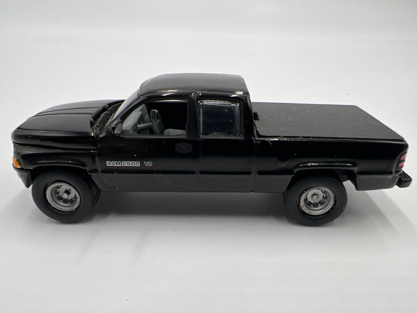 Johnny Lightning 1/64 Mopar or No Car 1996 Dodge Ram Black Loose