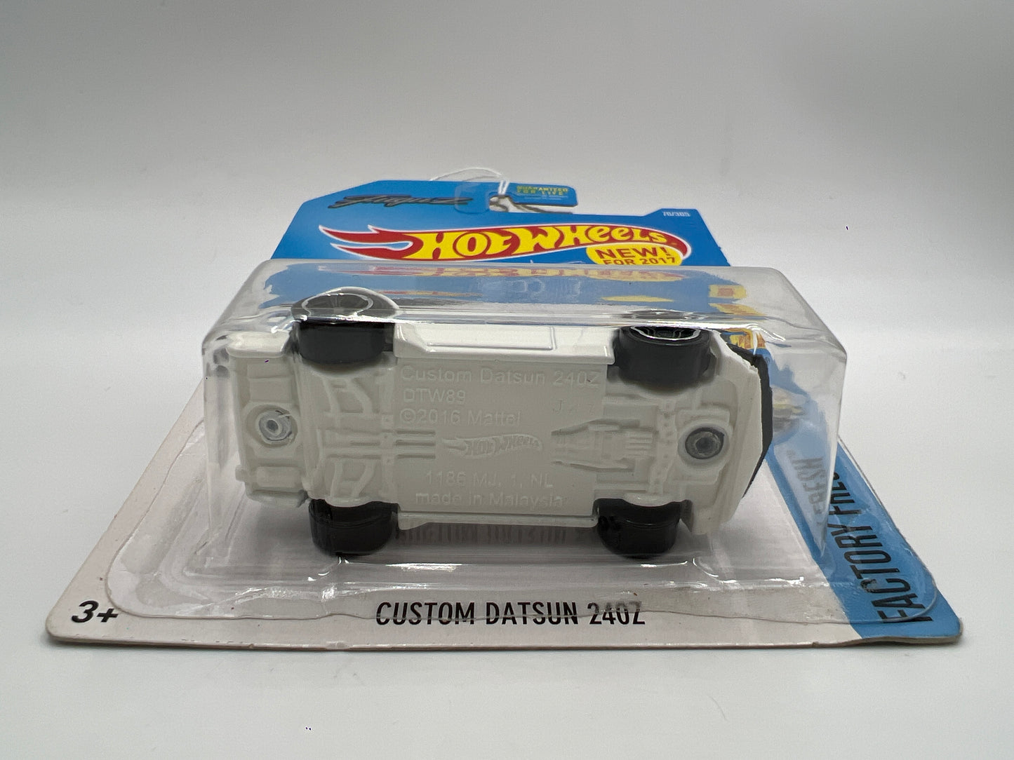 2017 Hot Wheels Factory Fresh #76 Custom Datsun 240Z White