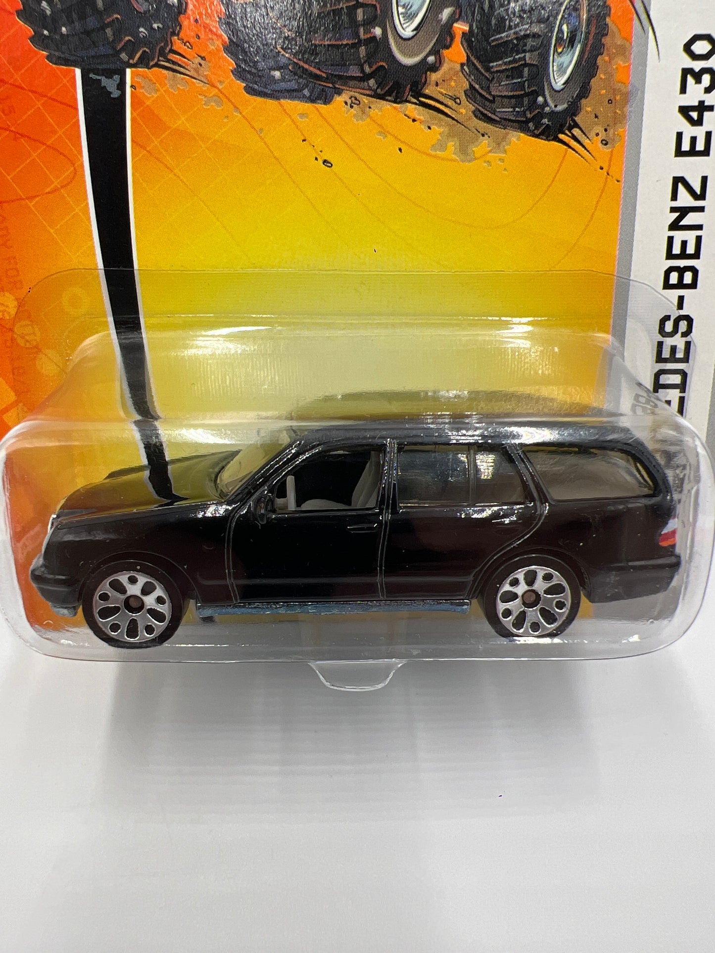 Matchbox MBX Metal #22 Mercedes-Benz E430 Black 209A