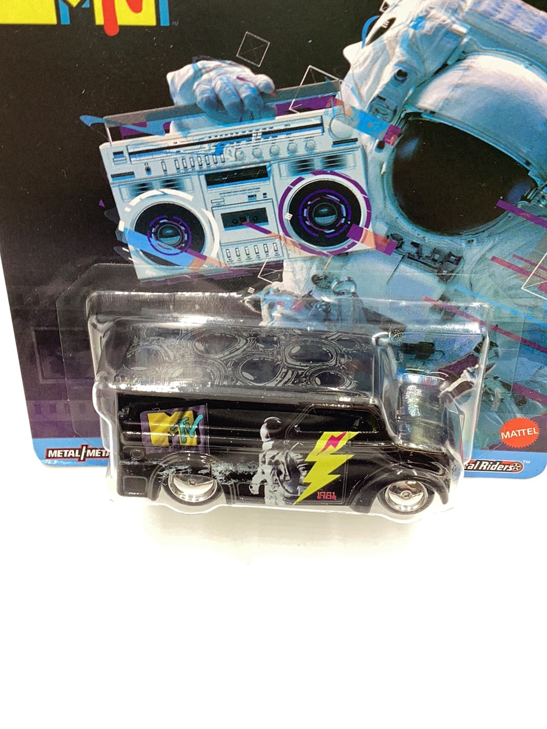 Hot wheels pop culture MTV Dairy Delivery 244O
