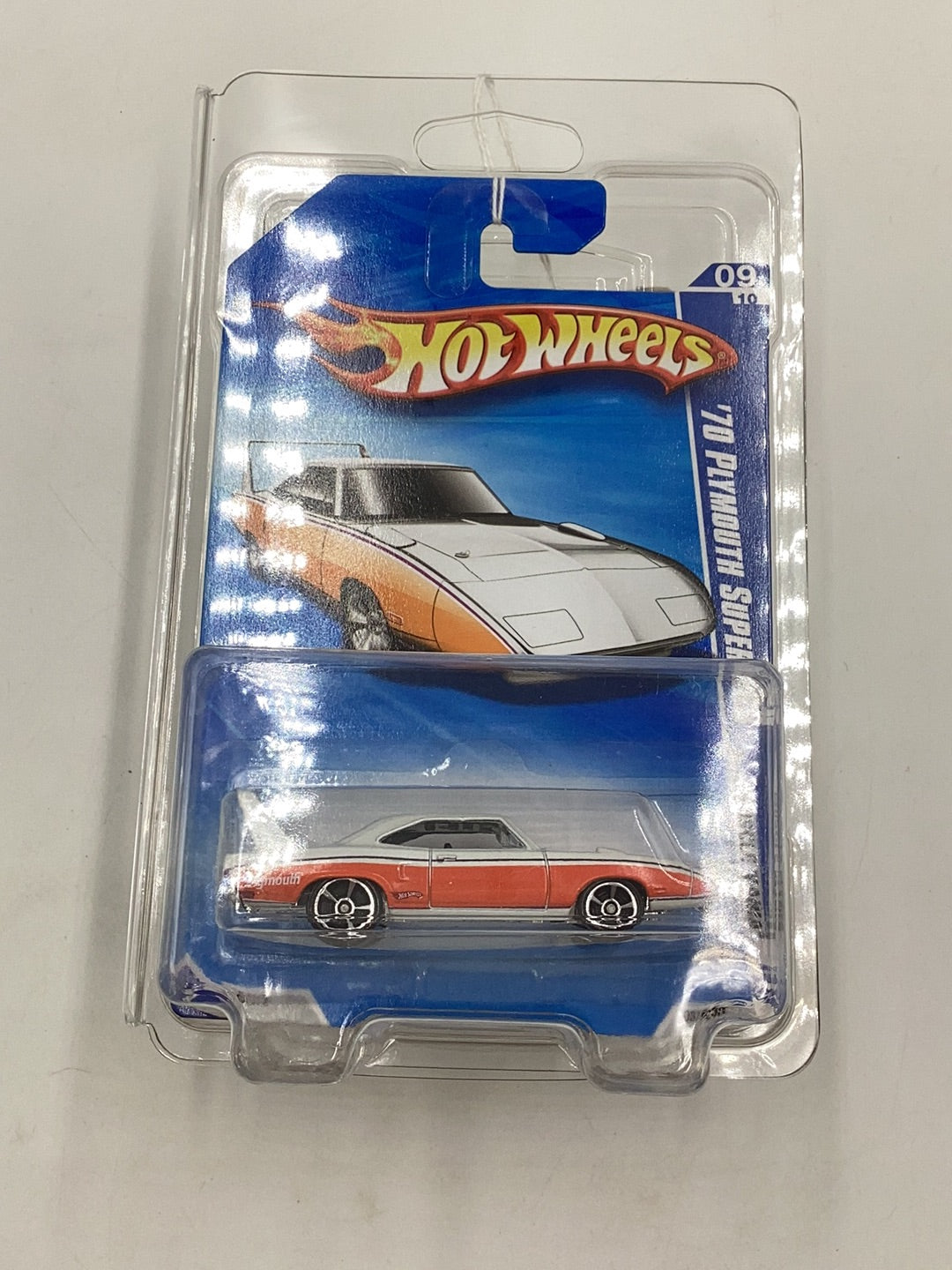 2010 Hot Wheels #87 70 Plymouth Superbird Kmart exclusive W/protector 239C