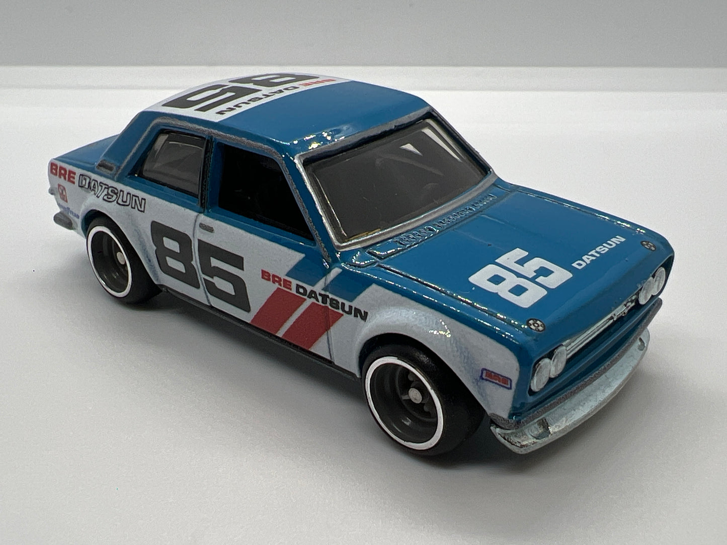 Hot Wheels 1/64 Premium Target 2 Pack Exclusive Datsun Bluebird 510 Blue/White BRE Loose