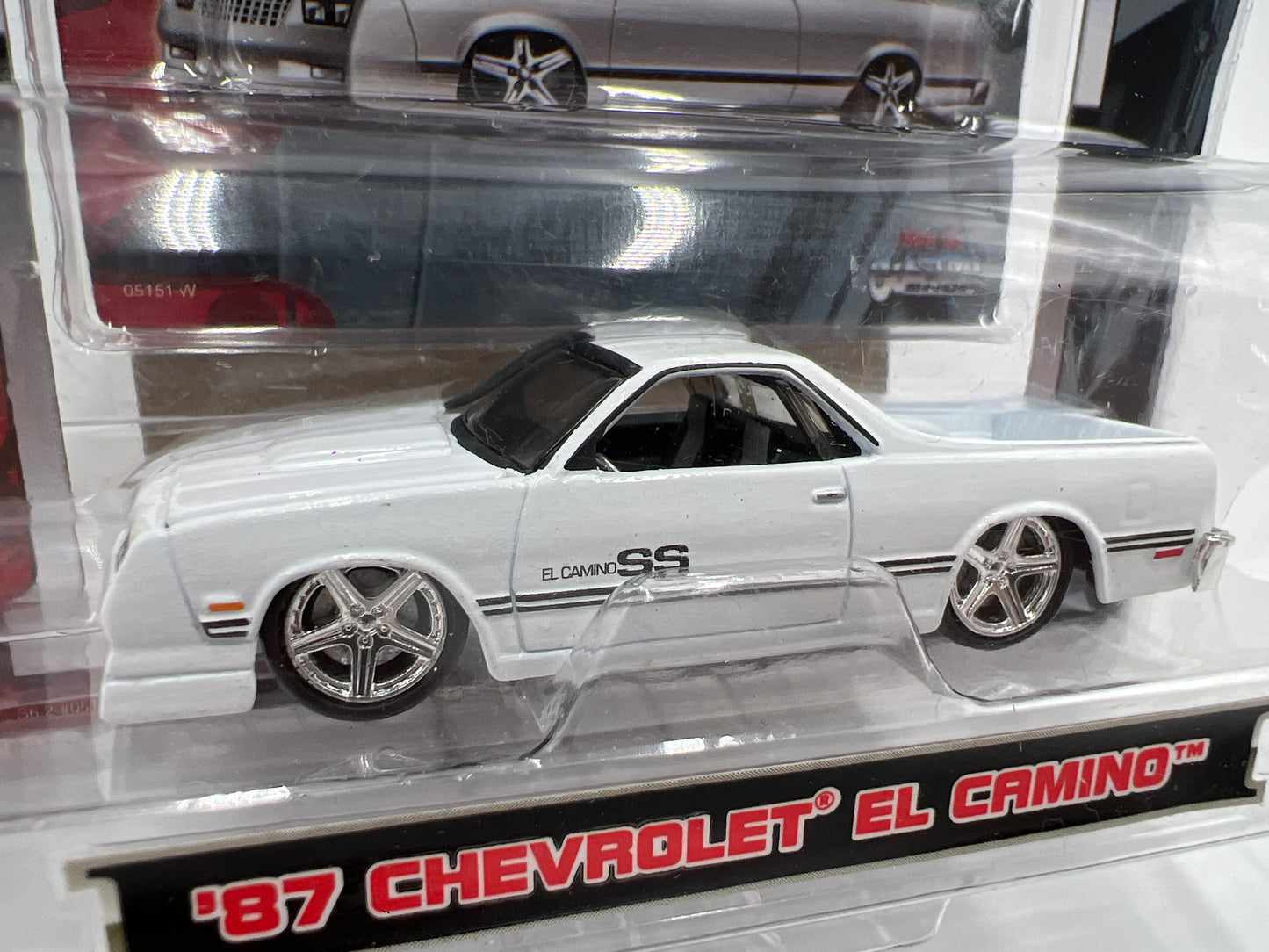 Maisto G Ridez 87 Chevrolet El Camino White