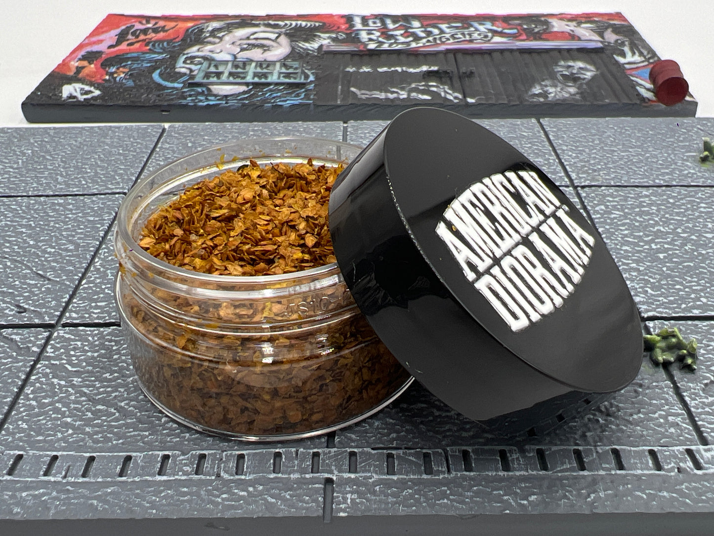 American Diorama 1:64 Mijo Exclusives LA Street Art Resin Diorama Lowrider Limited Edition W/Leaves (Car Not Included)