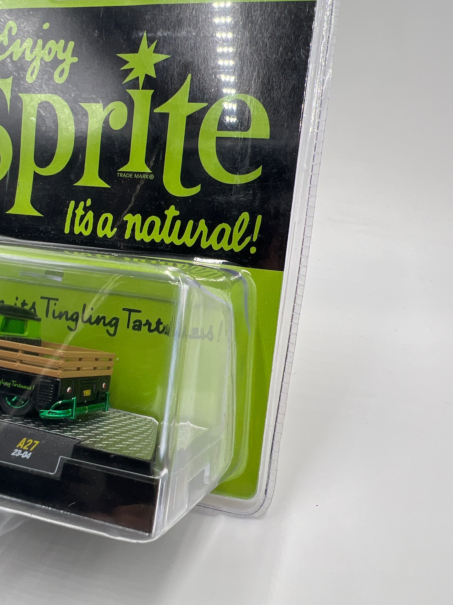 M2 Machines CHASE Sprite 1960 VW Single Cab Truck A27