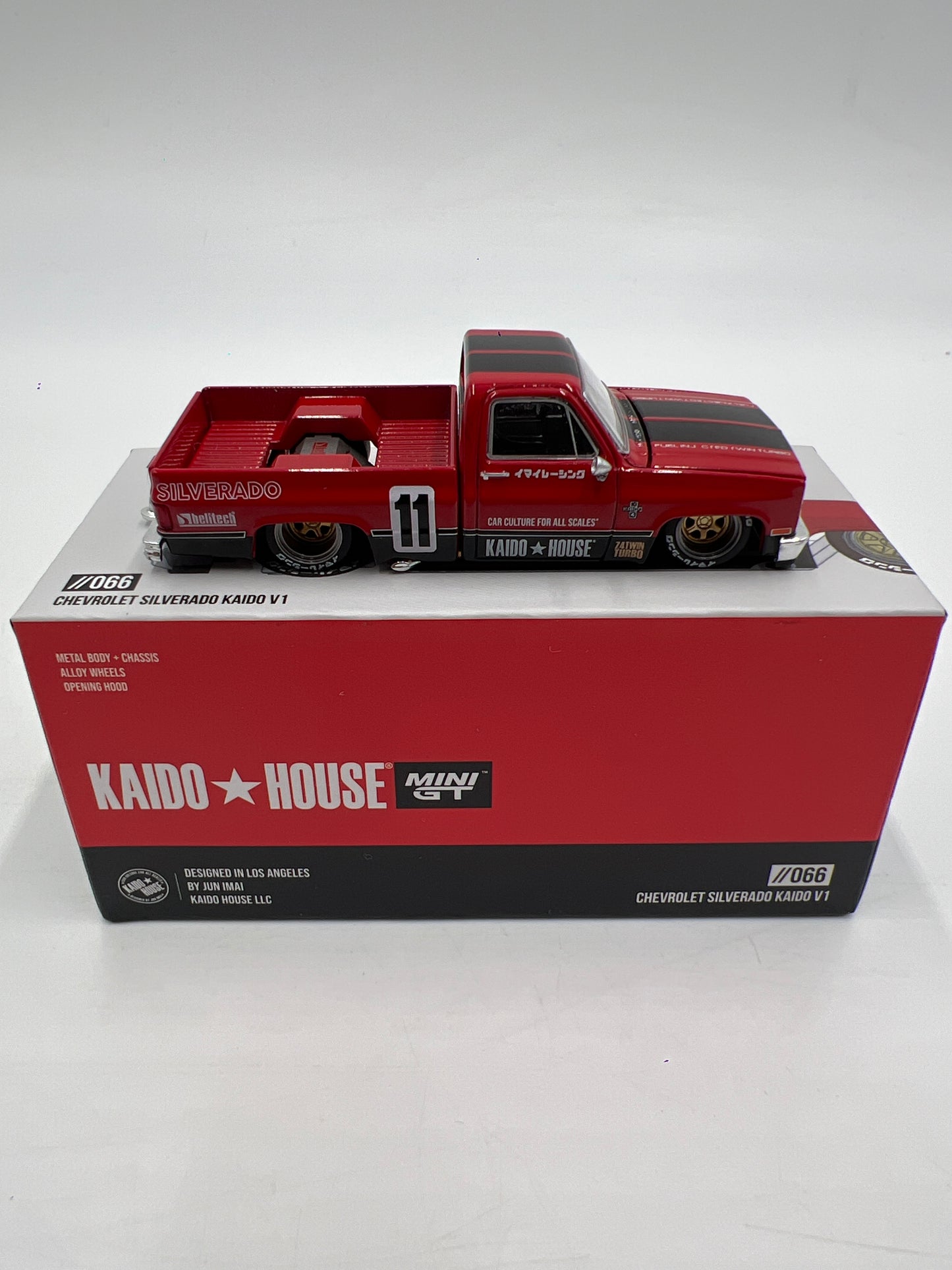 Mini GT x Kaido House #66 Chevrolet Silverado Kaido V1 Red