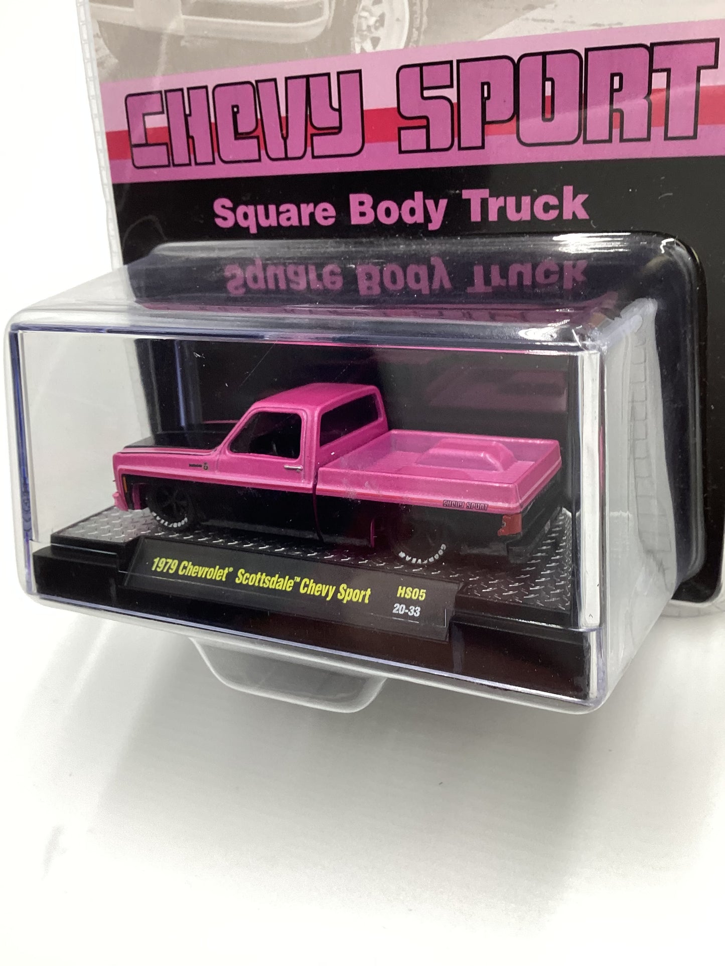 M2 Machines Chevy Sport Squarebody Truck 1979 Chevrolet Scottsdale Chevy Sport Pink HS05