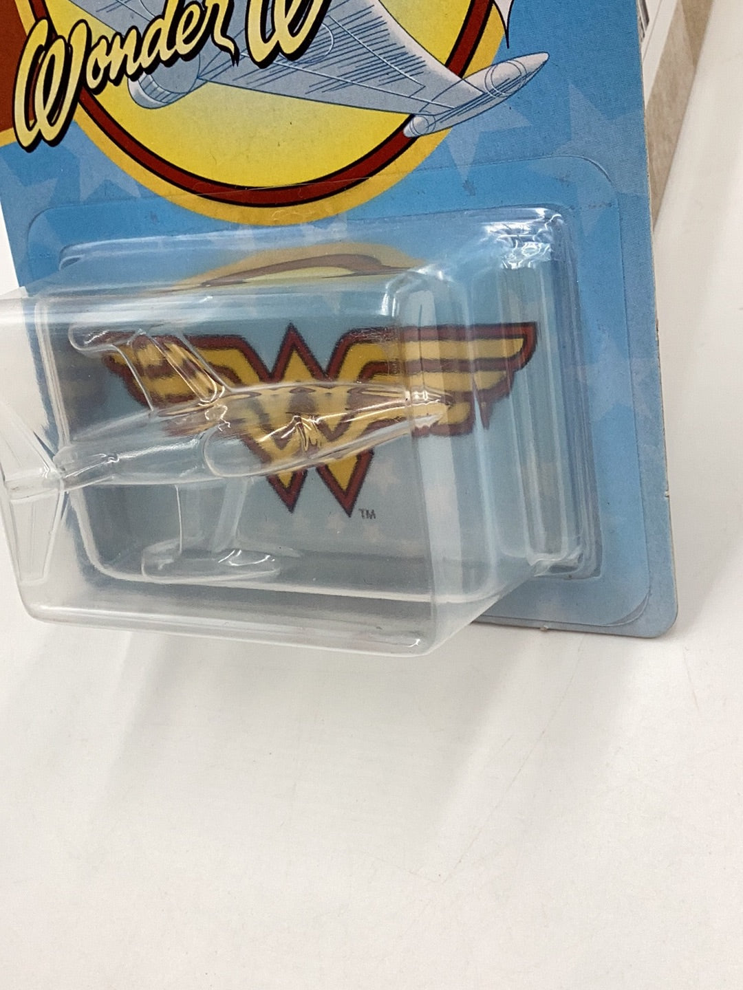 2017 Hot wheels Wonder Woman Invisible Jet with protector