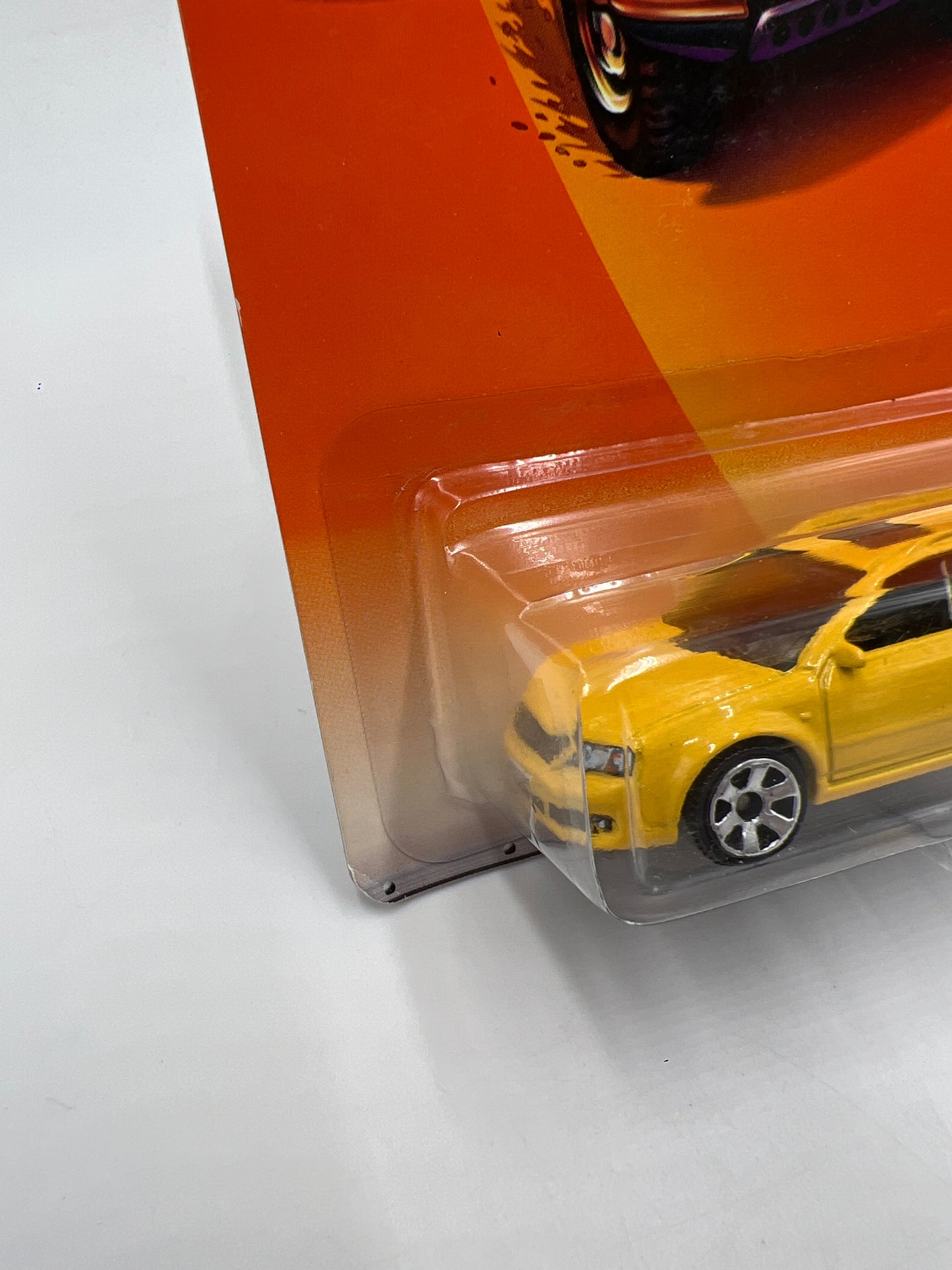 Matchbox Metro Rides  #30 Audi RS6 Avant Yellow 216L