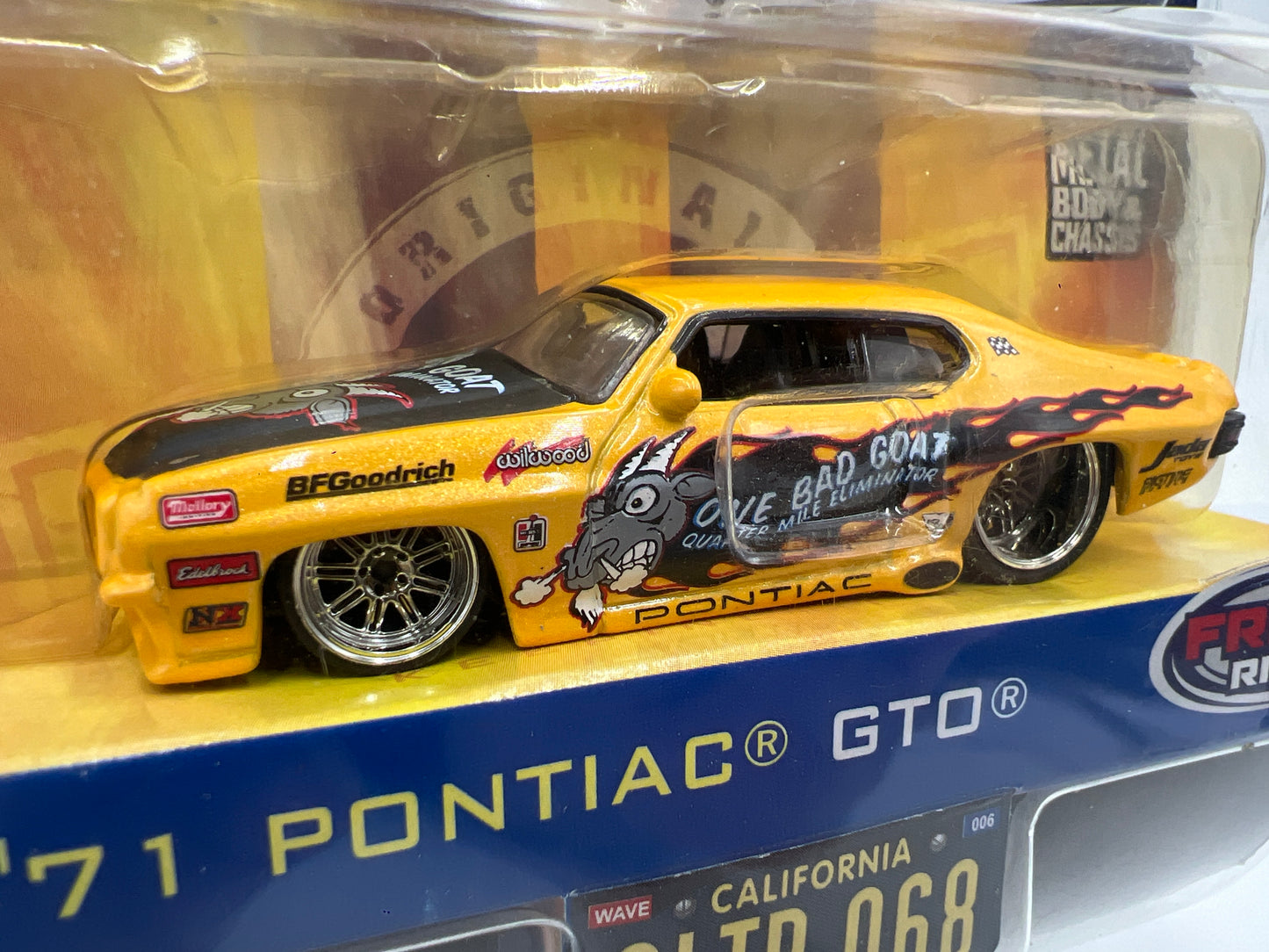 2006 Jada Big Time Muscle Wave 6 #68 71 Pontiac GTO Yellow 188D