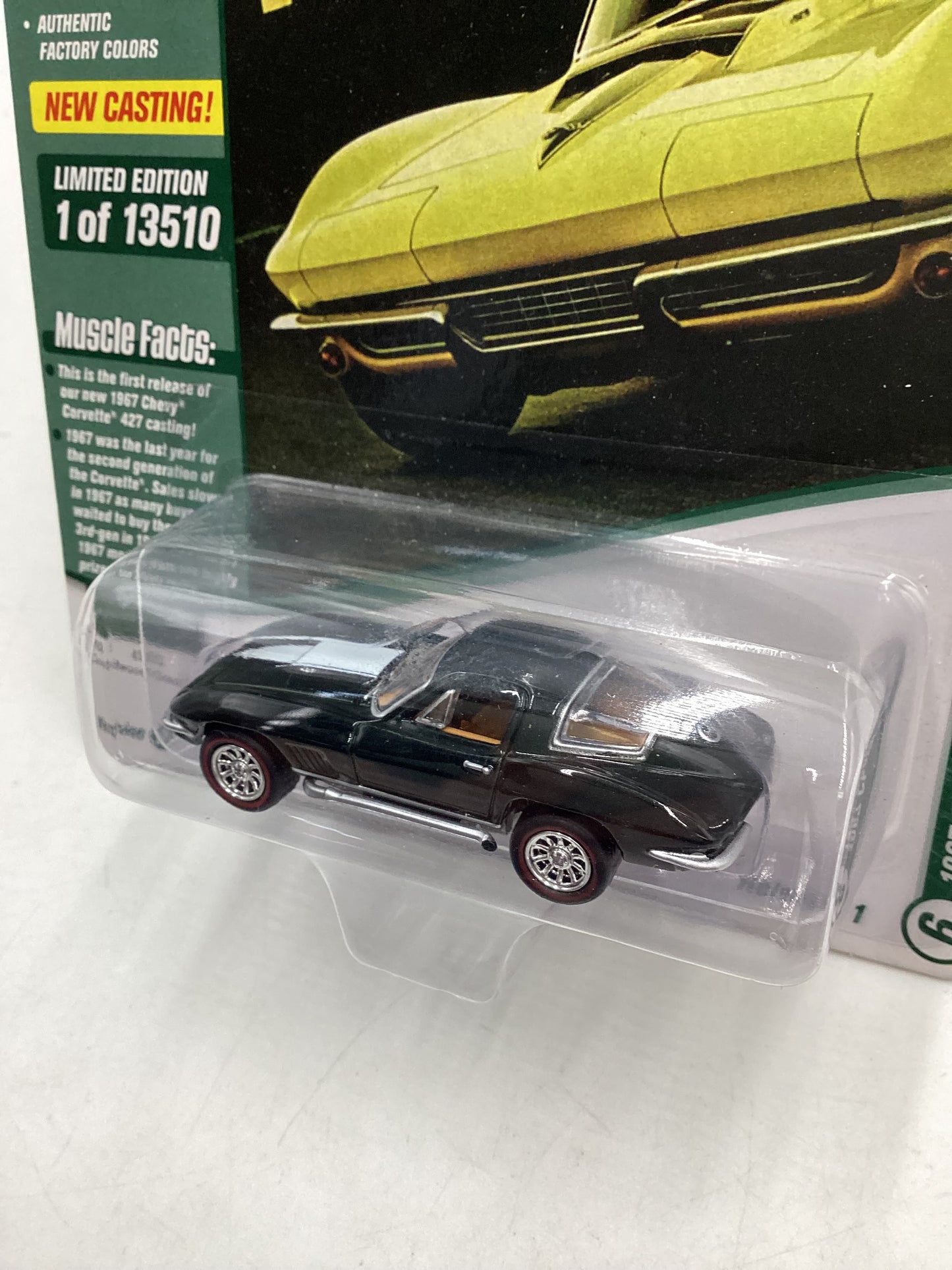 Johnny Lightning Muscle Cars USA Chevrolet 1967 Chevy Corvette 427 Green 219C