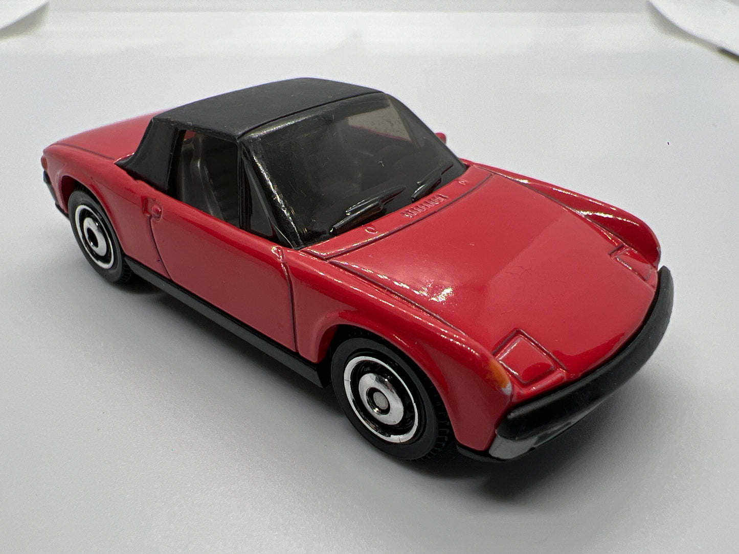 Matchbox 1/64 1971 Porsche 914 Red Loose