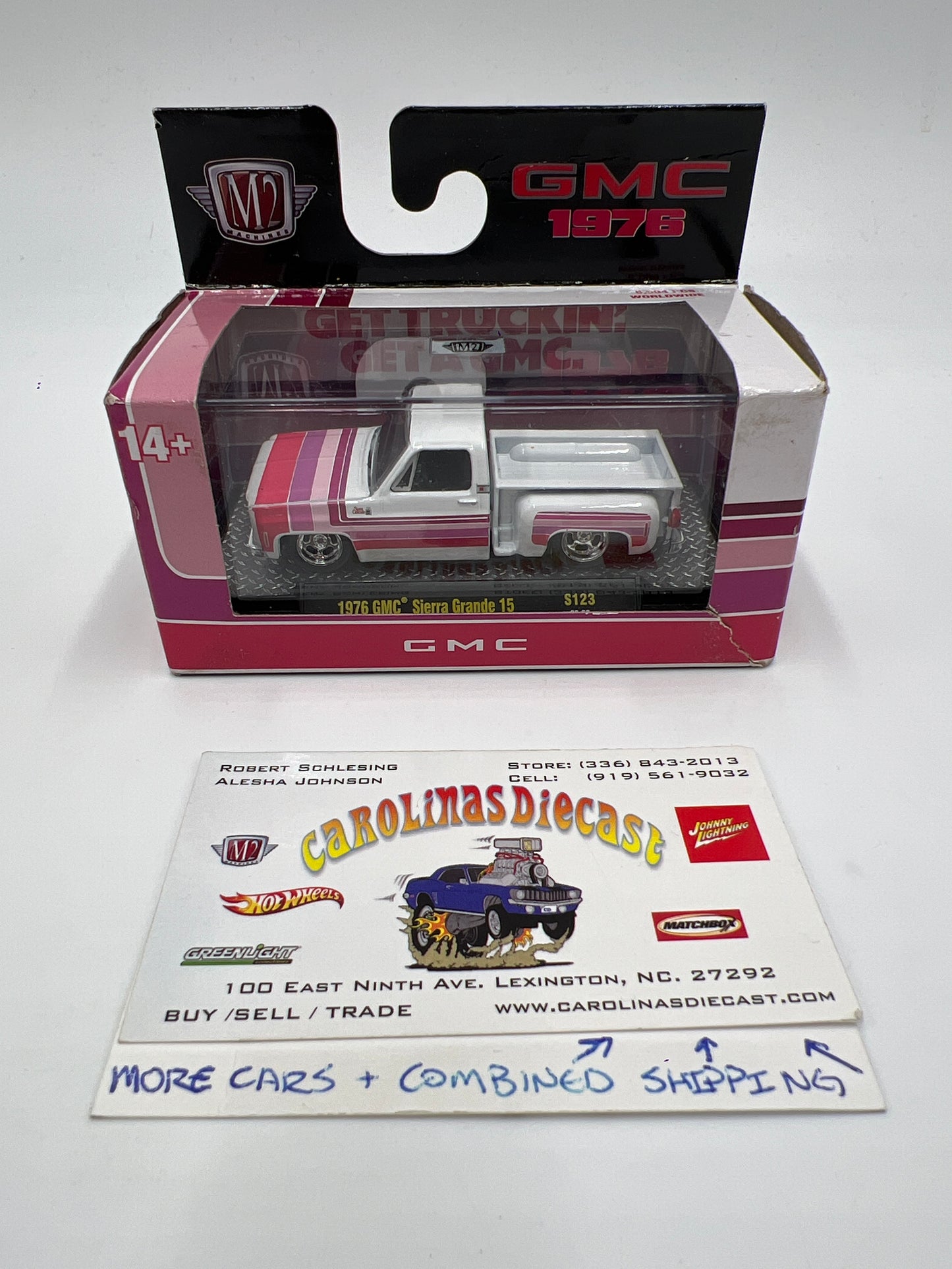 M2 Machines OReillys Exclusive 1976 GMC Sierra Grande 15 White/Pink W/Protector Bad Box S123