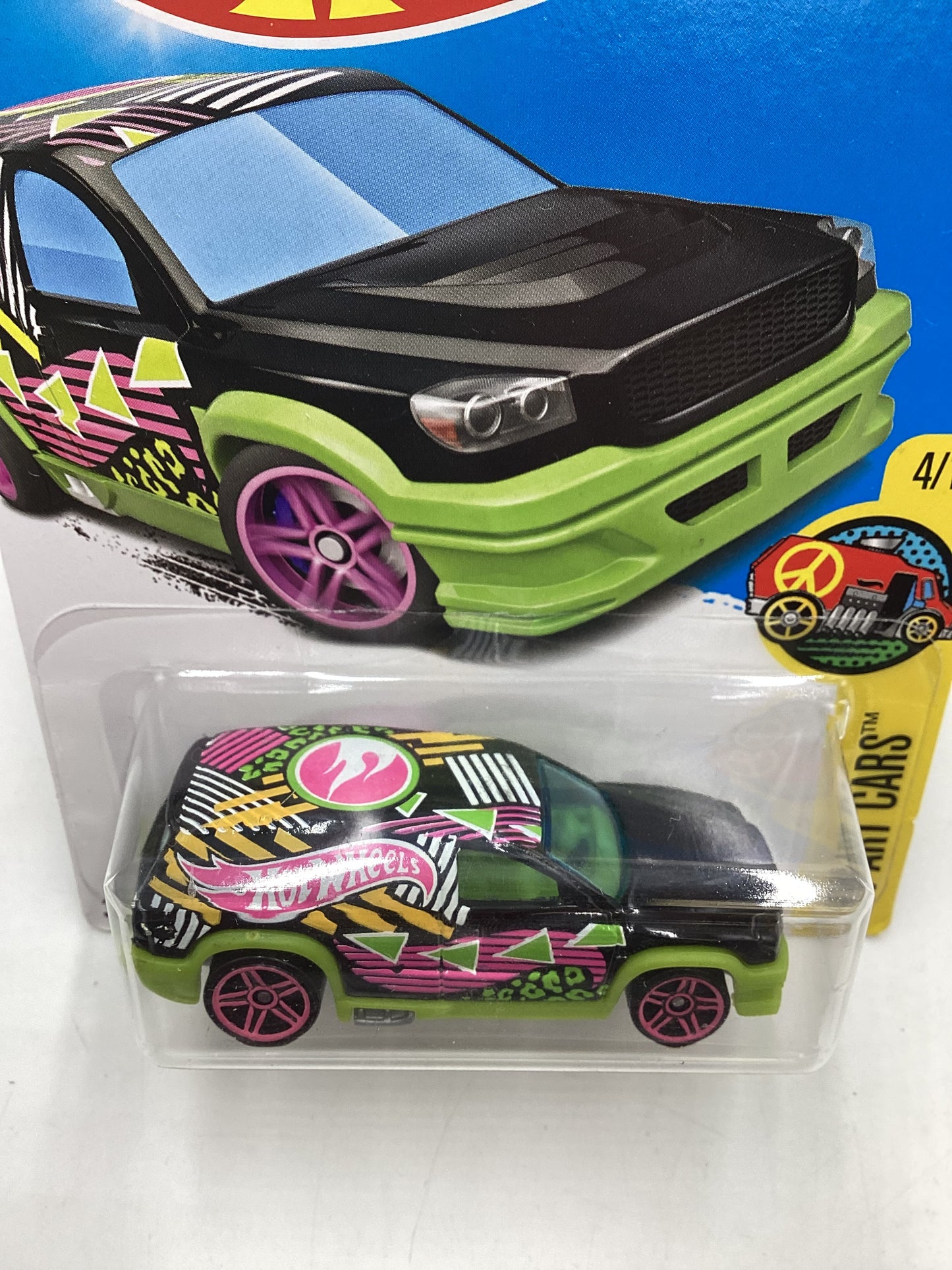 2017 Hot wheels Treasure Hunt Fandango 277F