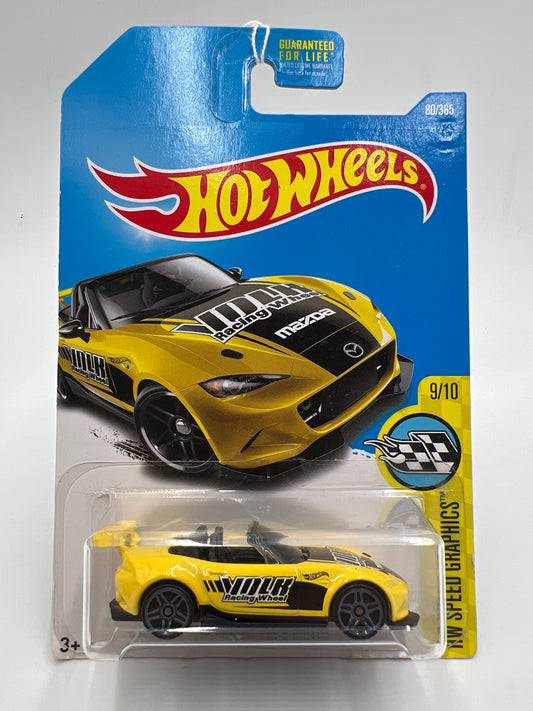 2017 Hot Wheels Speed Graphics #80 15 Mazda MX-5 Miata Yellow 85D