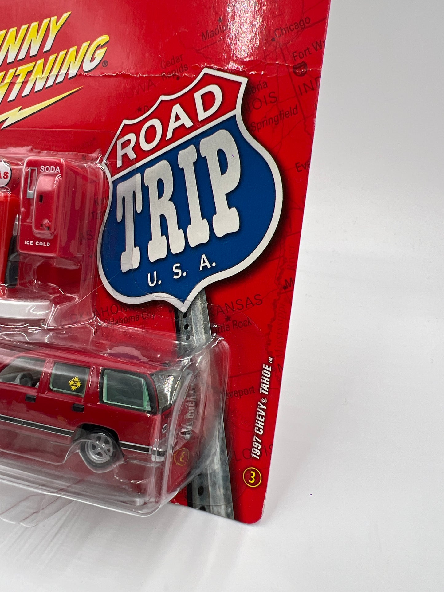 Johnny Lightning Road Trip USA #3 1997 Chevy Tahoe Red Card Not Perfect