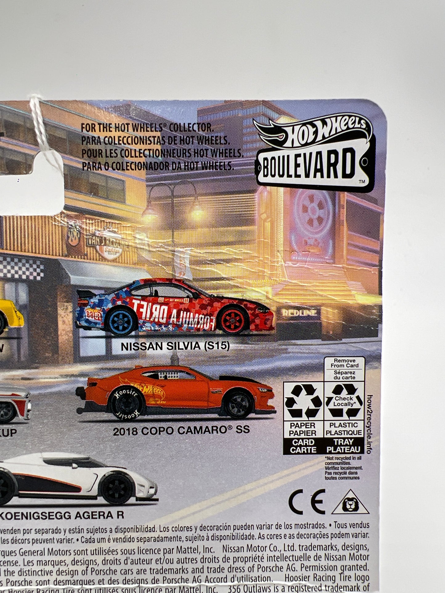 Hot Wheels Premium Boulevard #10 Koenigsegg Agera R White Bad Card 263A