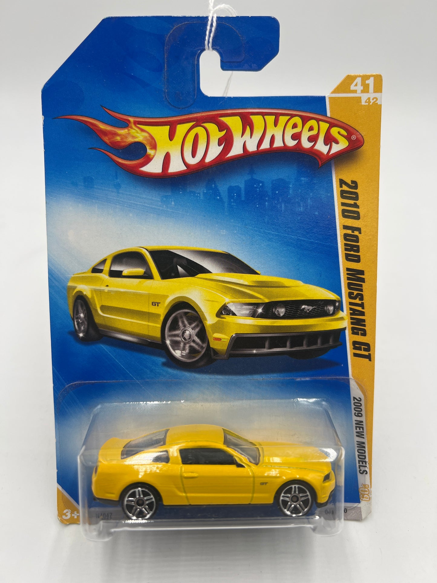 2009 Hot Wheels New Models #041 2010 Ford Mustang GT Yellow 35D