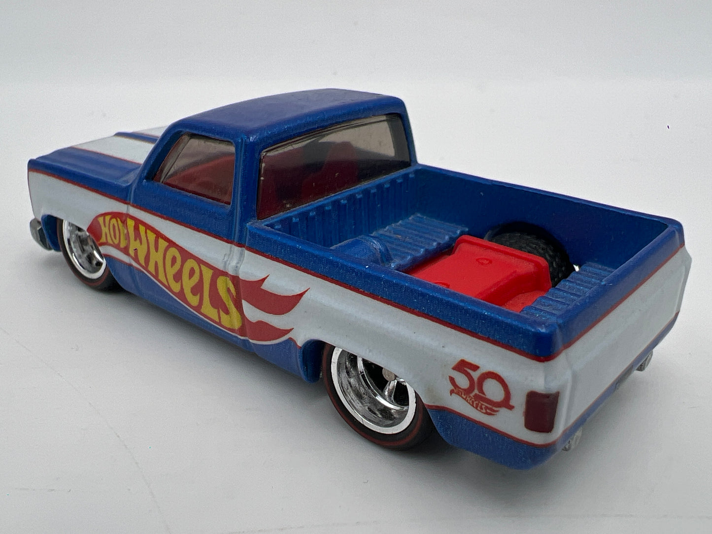 2018 Hot Wheels 1/64 Premium Display Case Exclusive 83 Chevy Silverado Blue/White Loose
