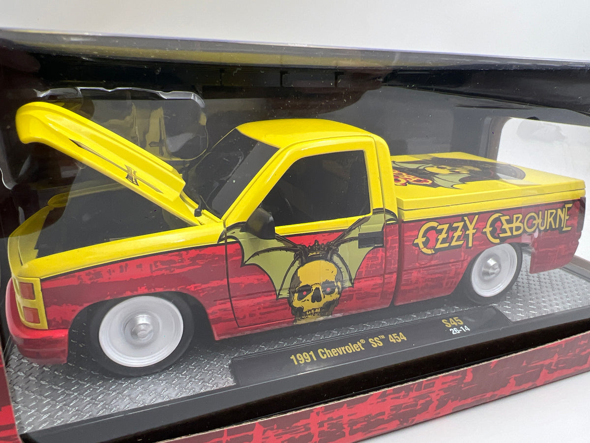 M2 Machines 1/24 Scale S45 Rock Legends Ozzy Osbourne 1991 Chevrolet SS 454 Yellow/Red