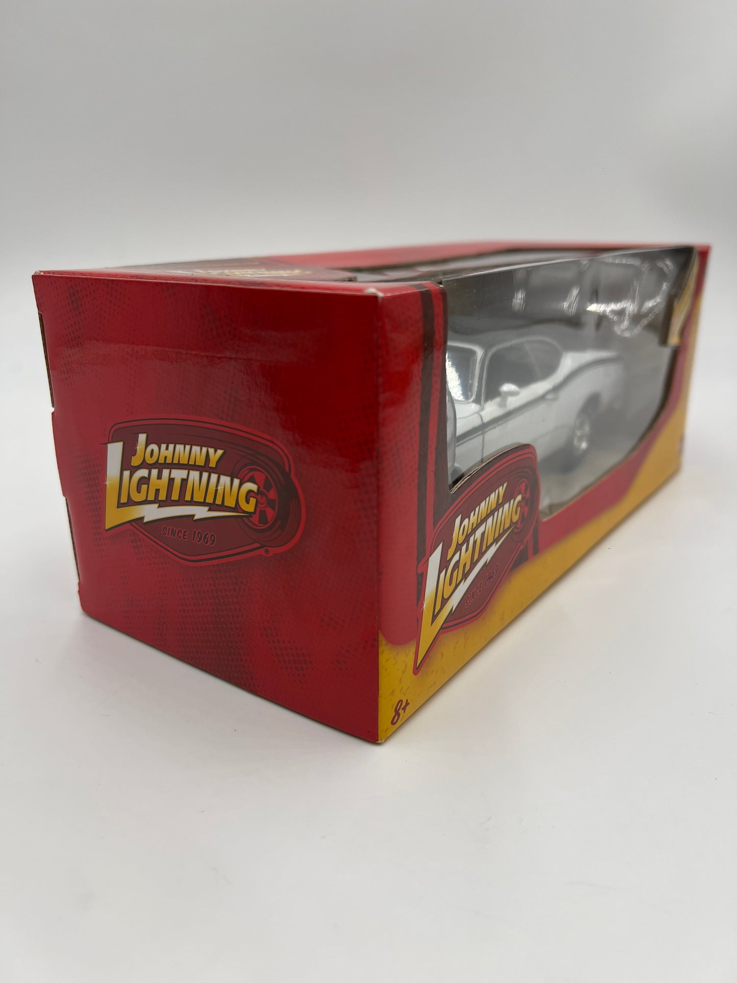 Johnny Lightning 1:24 Scale White Lightning Chase Muscle Cars R34 71 Plymouth Duster 340 White VHTF