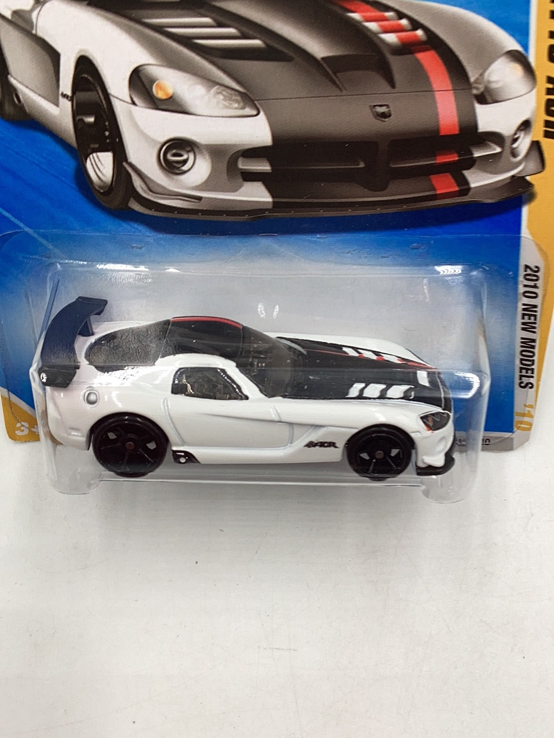 2010 Hot wheels #22 08 Viper Str10 ACR white 59D