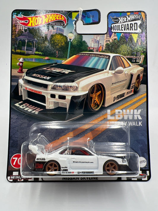 Hot Wheels Premium Boulevard #70 LB-ER34 Super Silhouette Nissan Skyline White