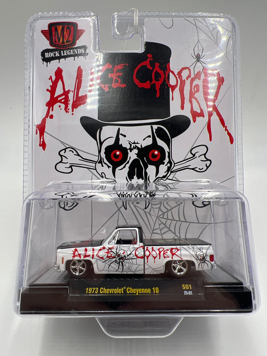 M2 Machines Rock Legends Alice Cooper 1973 Chevrolet Cheyenne 10 S01