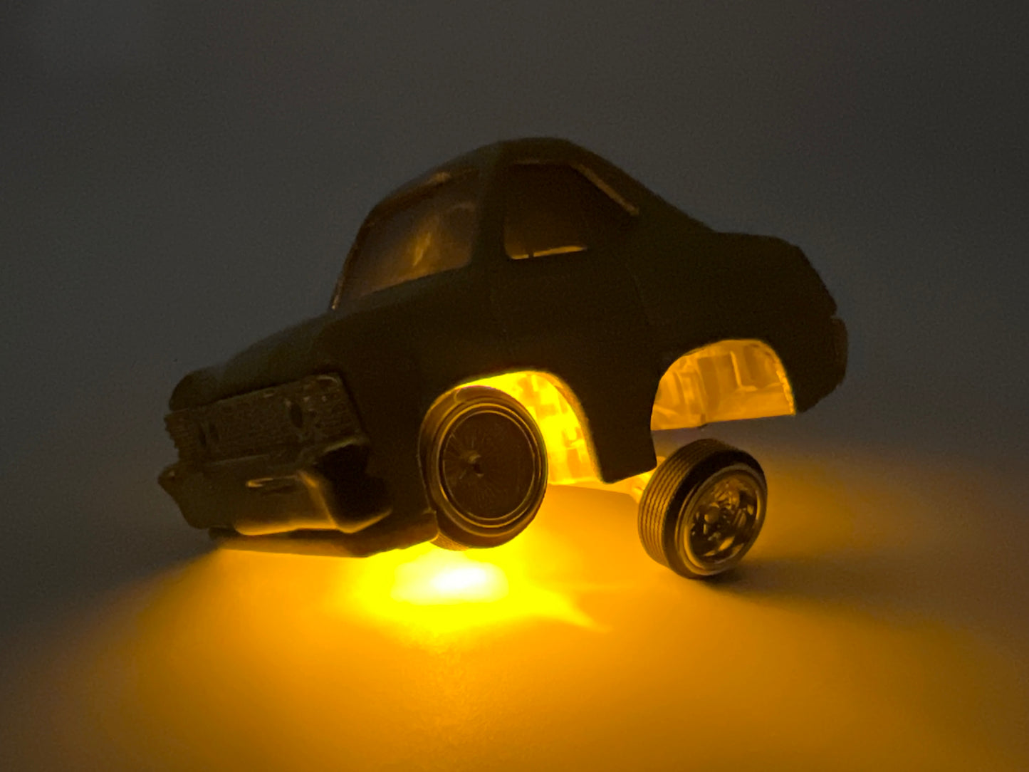 MGA Car Tuned Series 1 Show Glow Lowriders #1 67 Chevy Impala SS Gold