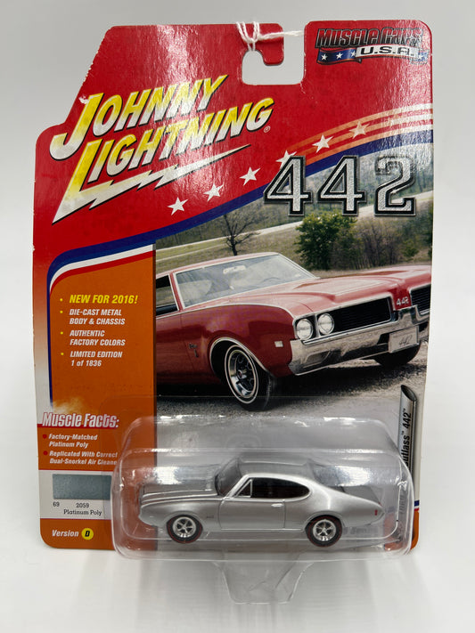 Johnny Lightning Muscle Cars USA #12 Release 2 Version D 1/1836 1969 Olds Cutlass 442 Silver VHTF
