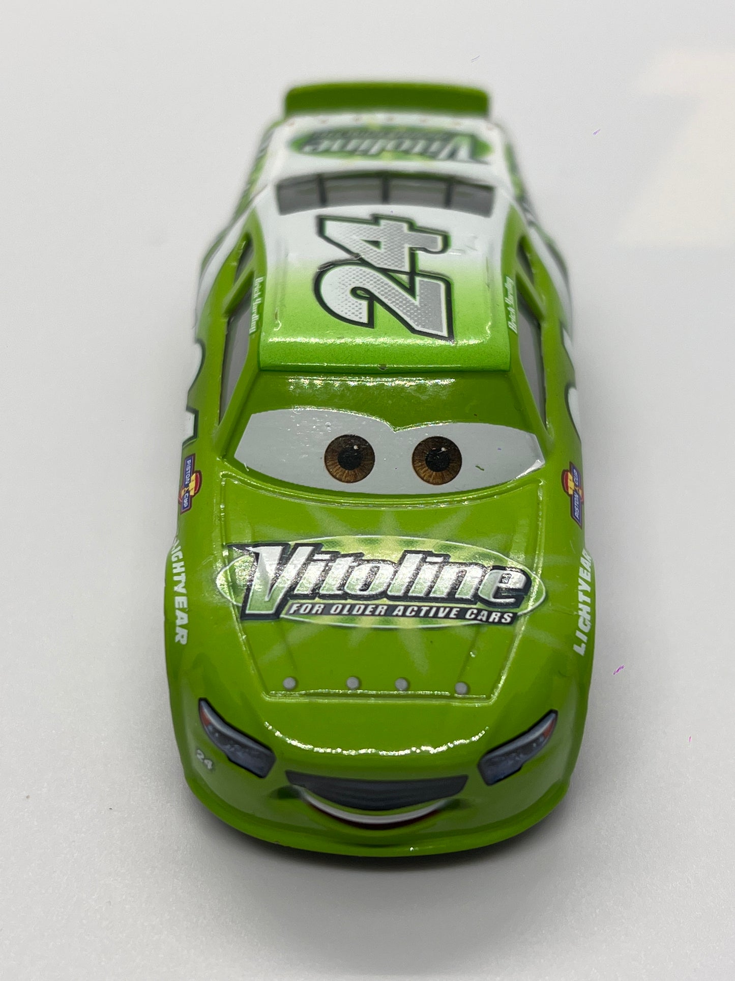 Disney Pixar Cars 3 #24 Brick Yardley Vitoline Green Loose