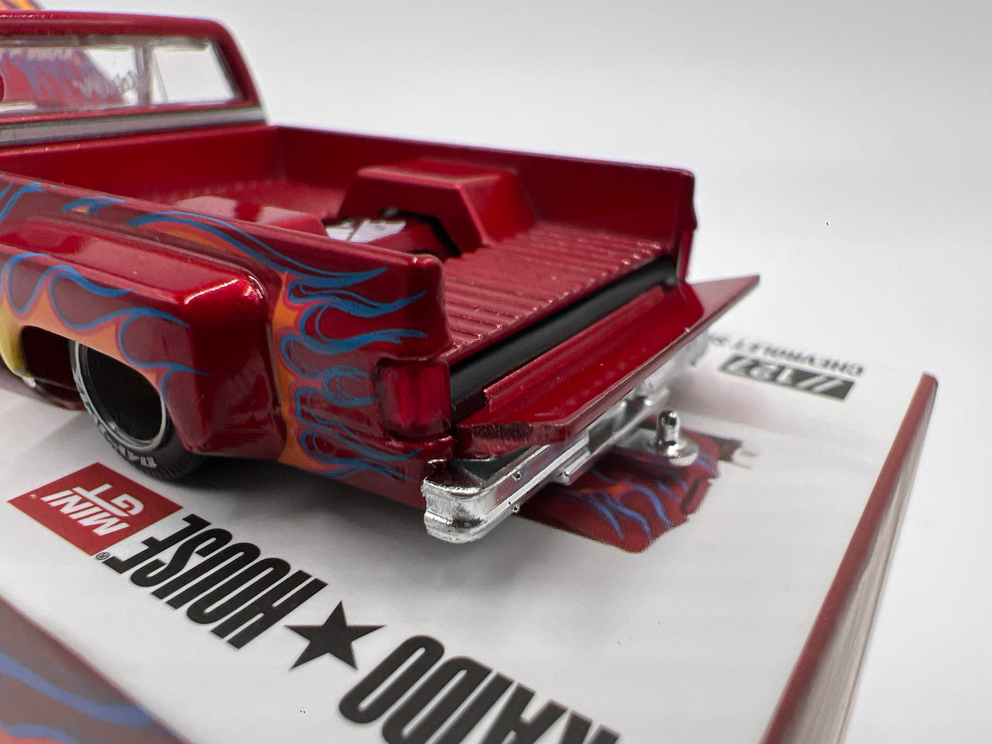 Mini GT x Kaido House #127 Chevrolet Silverado Dually On Fire V1