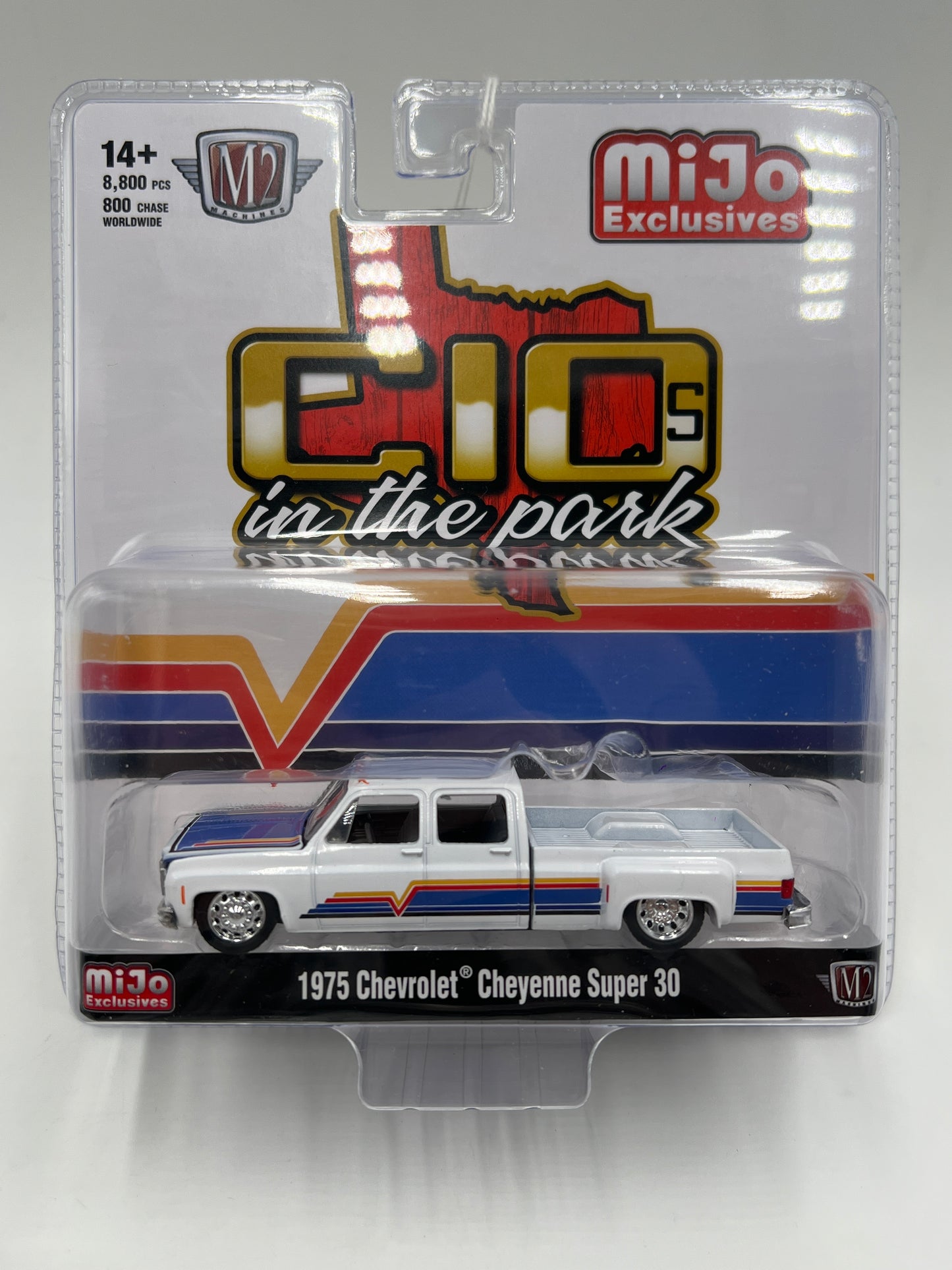 2025 M2 Machines Mijo Exclusives C10s In The Park 1975 Chevrolet Cheyenne Super 30 White MJS08 199G