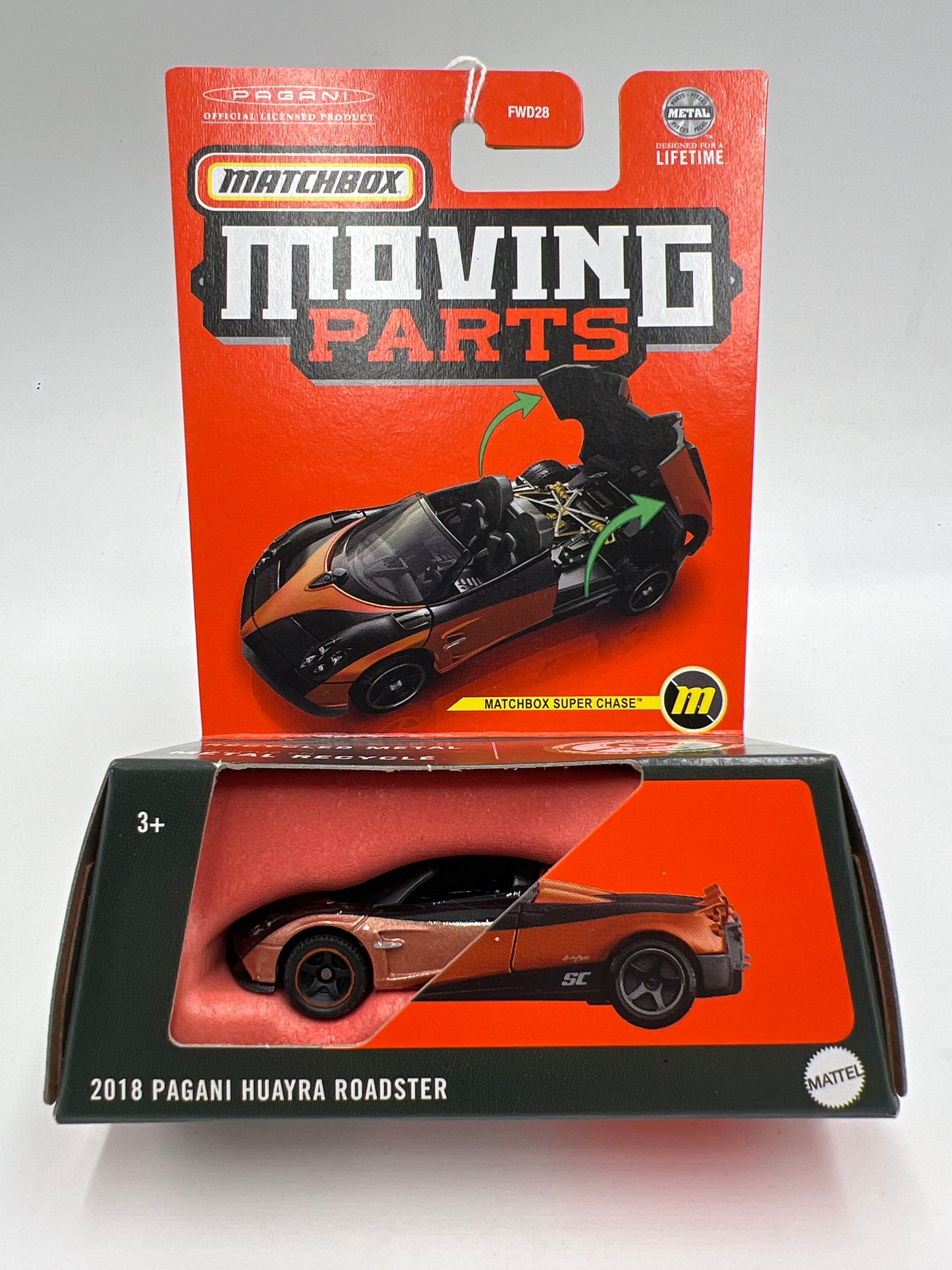 Matchbox Moving Parts Super Chase 2018 Pagani Huayra Roadster Orange