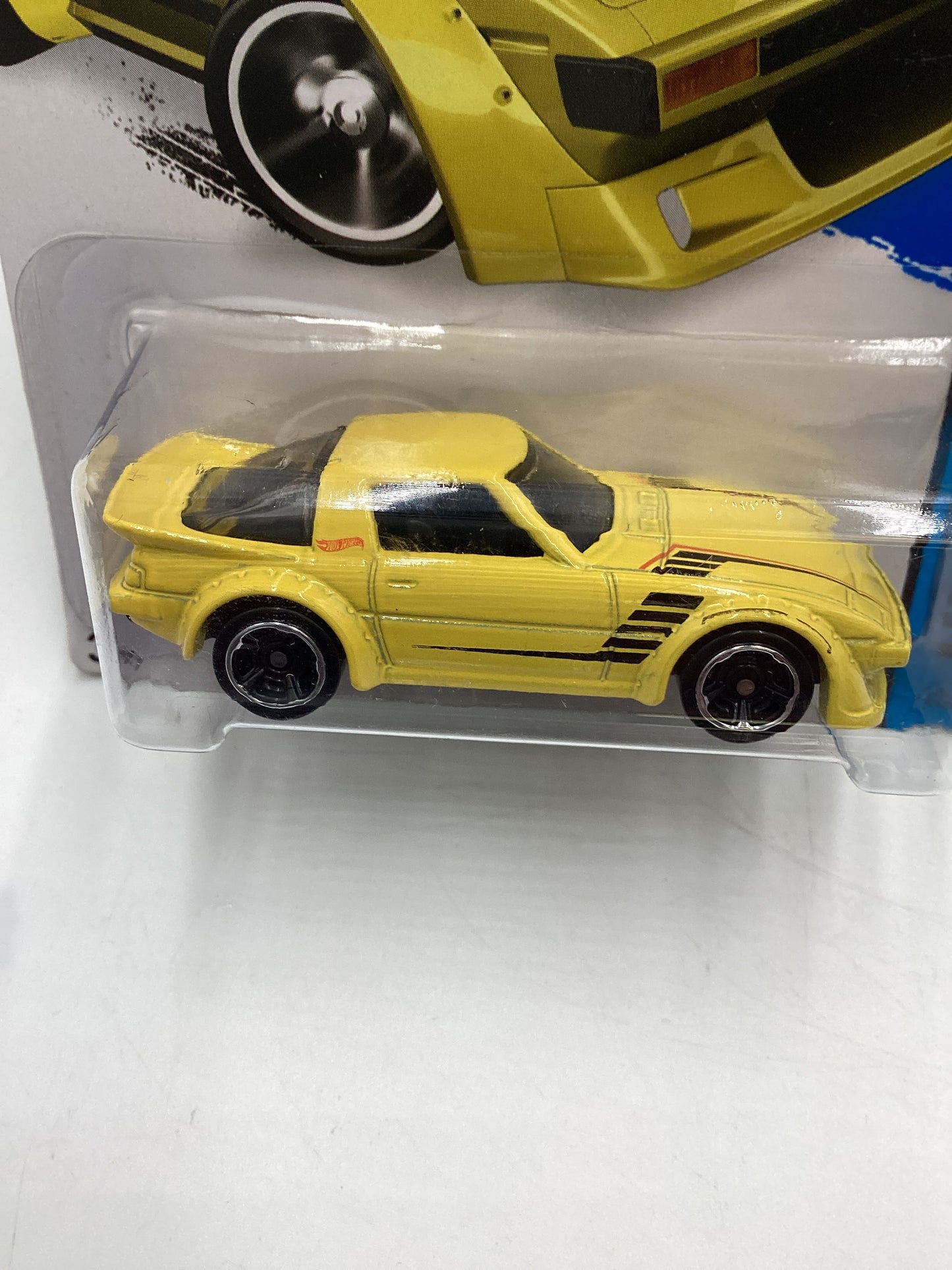 2014 Hot Wheels HW City #21 Mazda RX-7 Yellow 88E