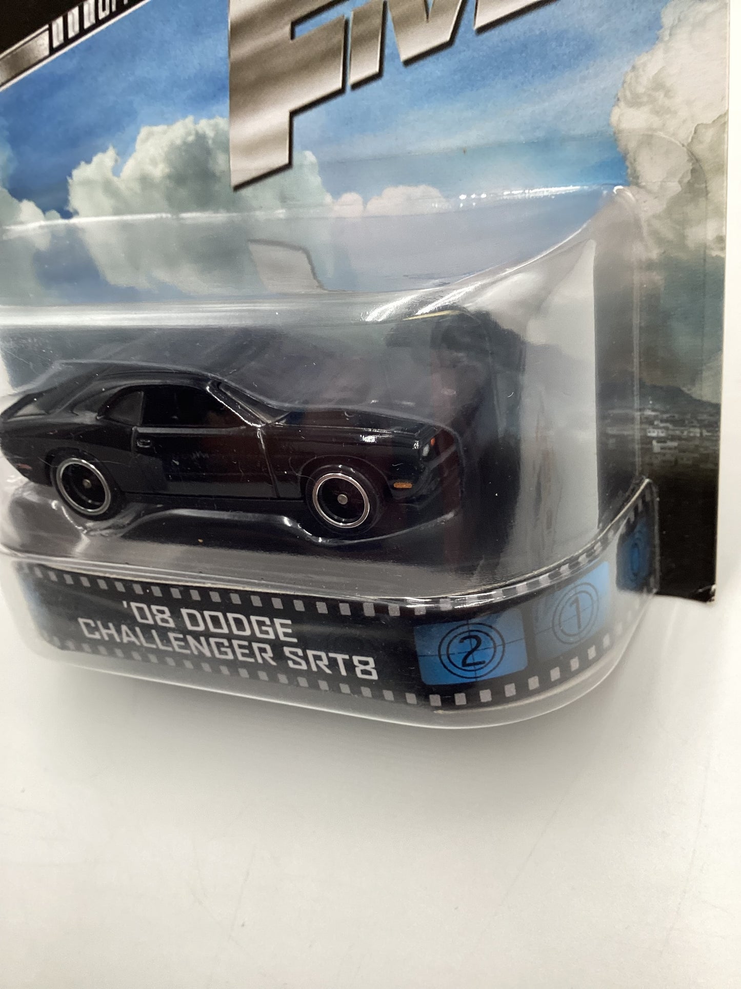 Hot wheels Retro Entertainment Fast & Furious 08 Dodge Challenger SRT8 Black W/Protector