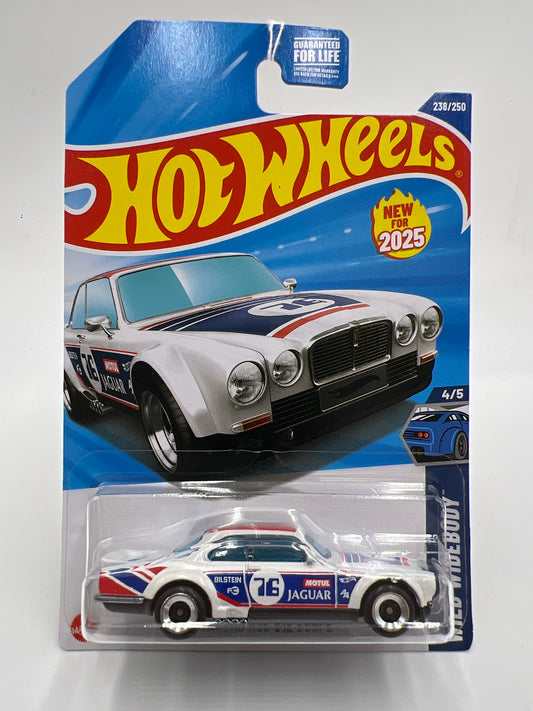 2025 Hot Wheels N Case Wild Widebody #238 Jaguar XJC V12 Coupe White 65D