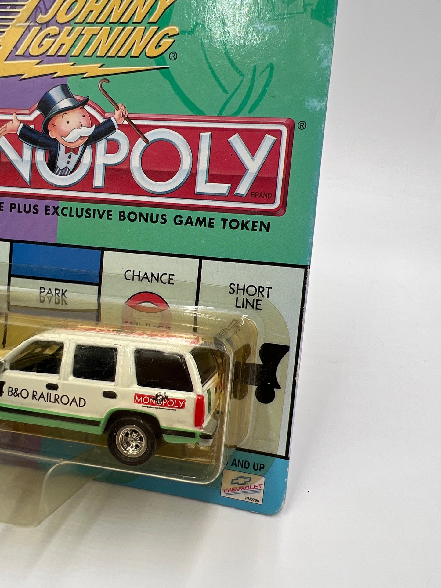 Johnny Lightning Monopoly 1997 Chevy Tahoe White 230D
