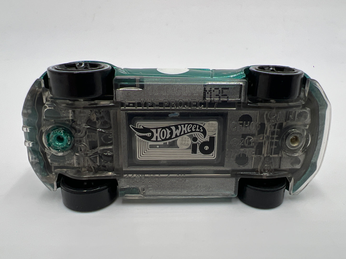 Hot Wheels iD Factory Fresh Series 1 #6 15 Jaguar F-Type Project 7