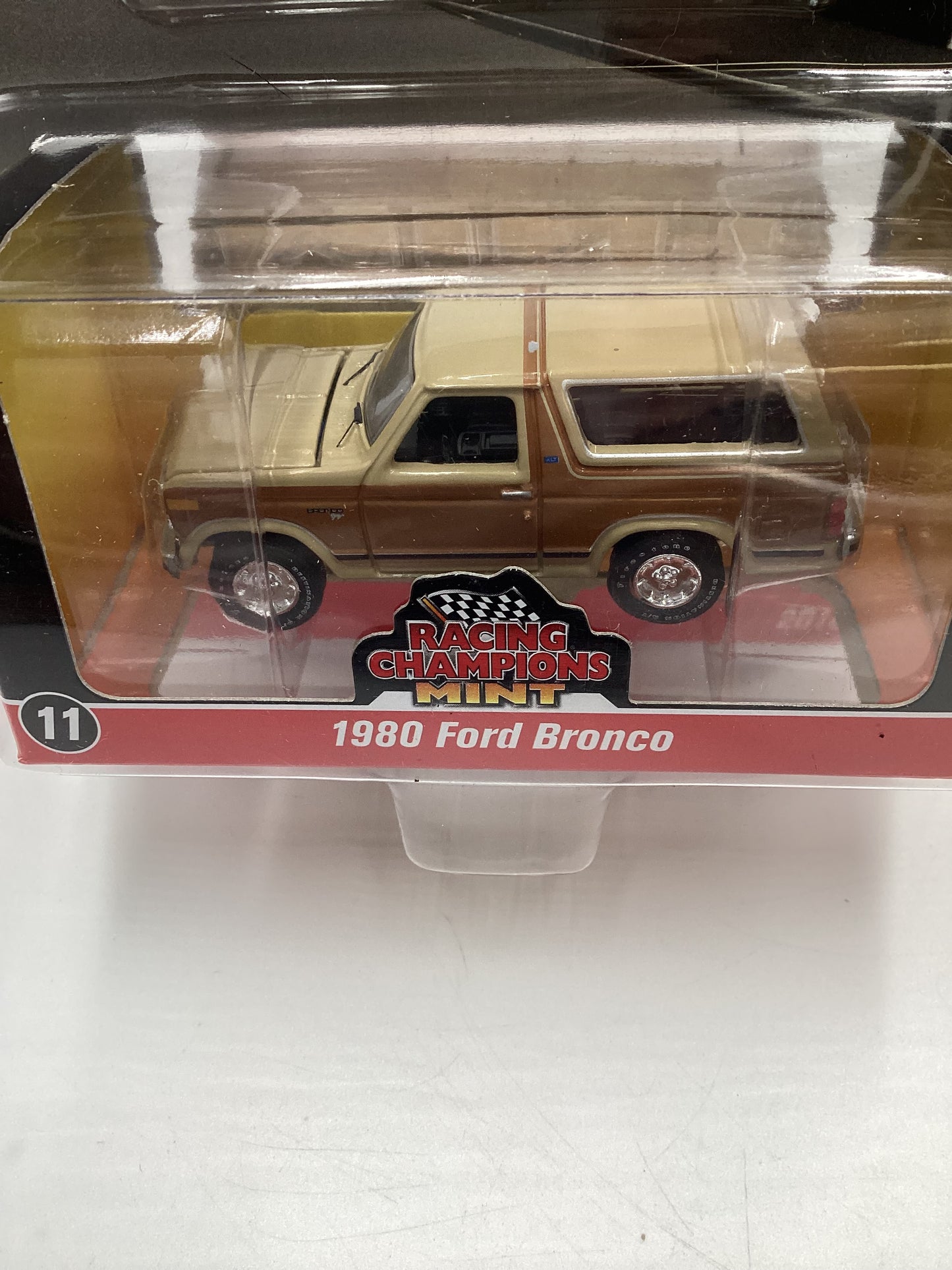 2016 Racing Champions Mint #11 1980 Ford Bronco Tan/Brown SR