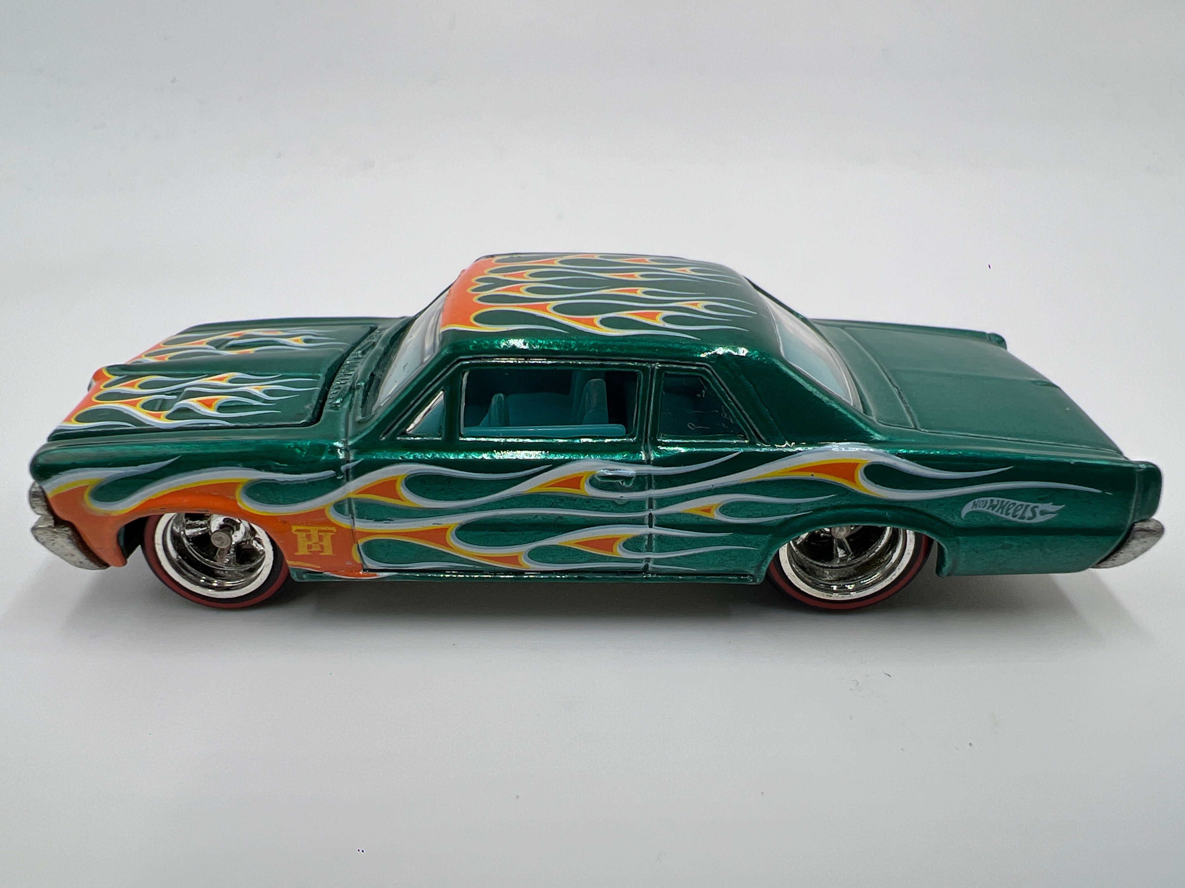 2011 Hot Wheels 1/64 Super Treasure Hunt 64 Pontiac GTO Loose