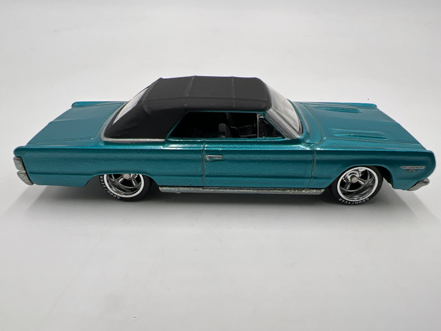 Hot Wheels Retro Entertainment Premium 67 Plymouth GTX Tommy Boy Loose