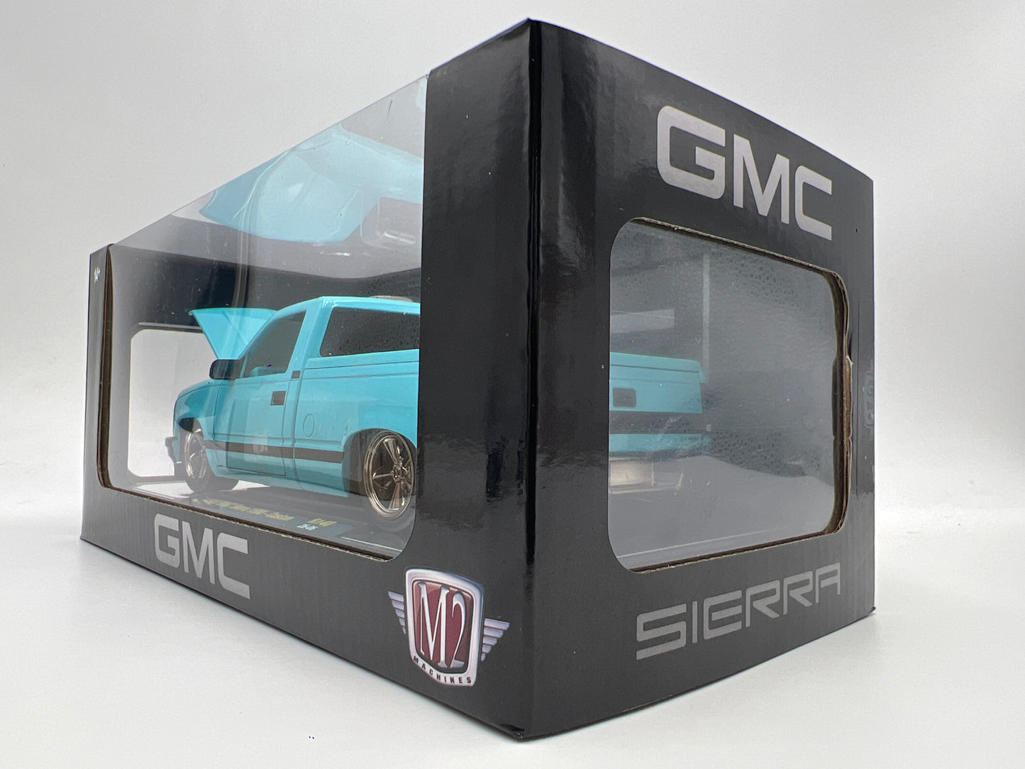 M2 Machines 1/24 Scale R140 CHASE 1988 GMC Sierra 1500 Custom Light Blue