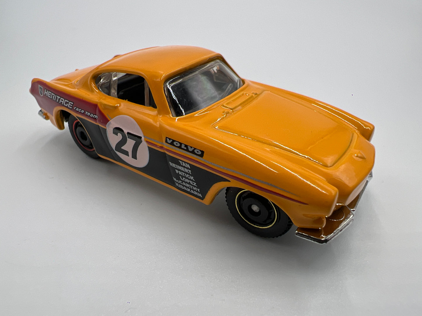 2010 Matchbox #17 Volvo P1800S 1969 Orange Loose