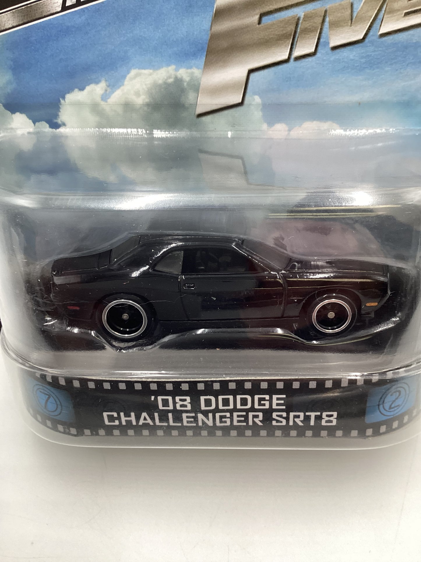 Hot wheels Retro Entertainment Fast & Furious 08 Dodge Challenger SRT8 Black W/Protector