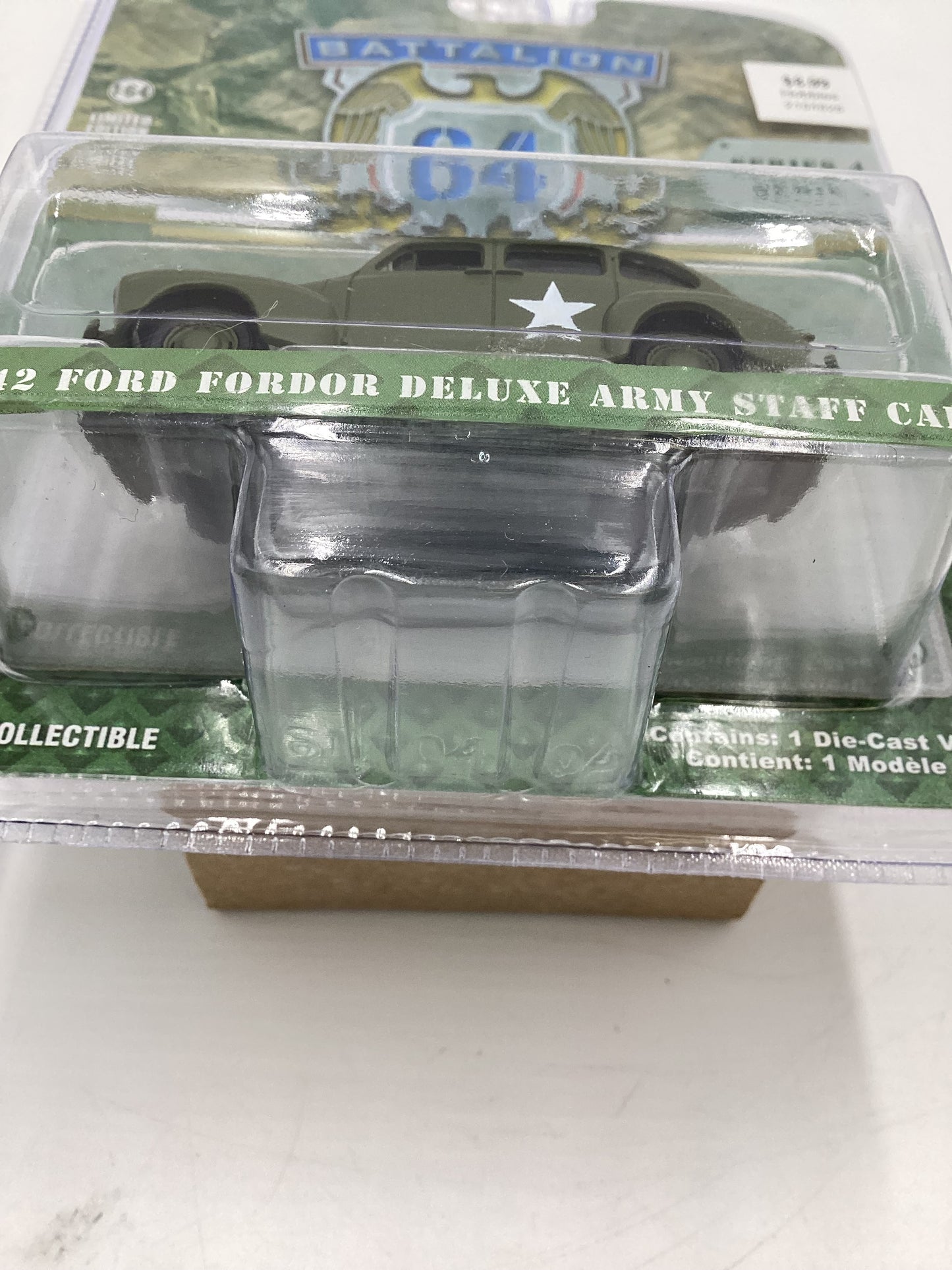 Greenlight GL Battalion 64 Series 4 Ford Fordor Army Staff Car Green 176F