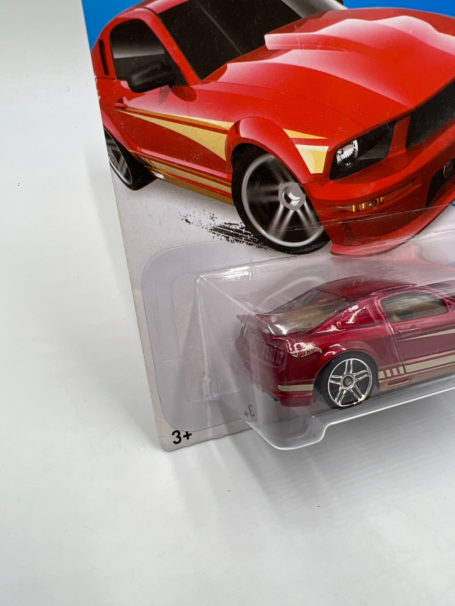 2014 Hot Wheels City #95 07 Ford Mustang Red