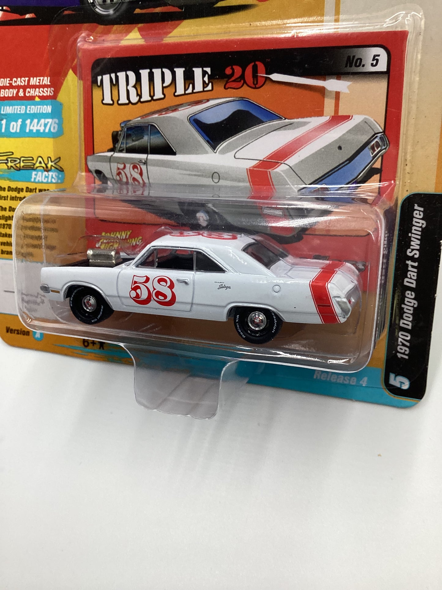 Johnny Lightning Street Freaks Spoilers 21 1970 Dodge Dart Swinger 227D